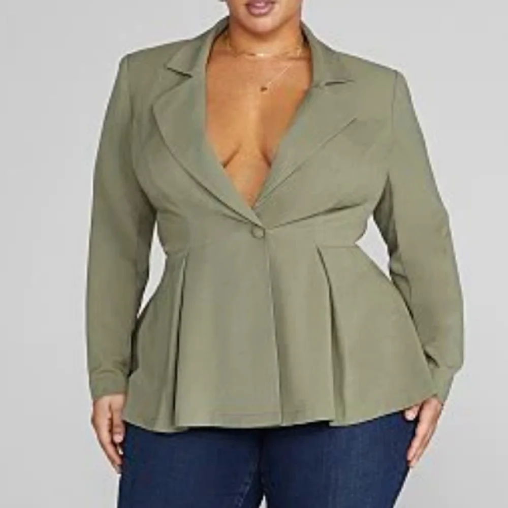 Desire Cutout Waist Blazer - Picture 3 of 3